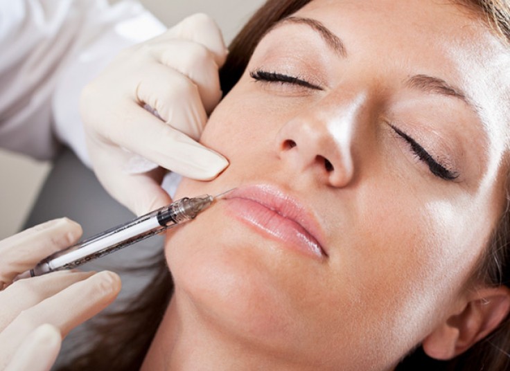 تزریق ژل در کلینیک دکتر زی